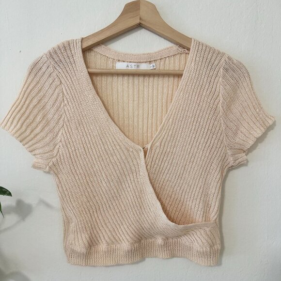 ✨ ASTR the Label Knit Wrap Top - Picture 1 of 4